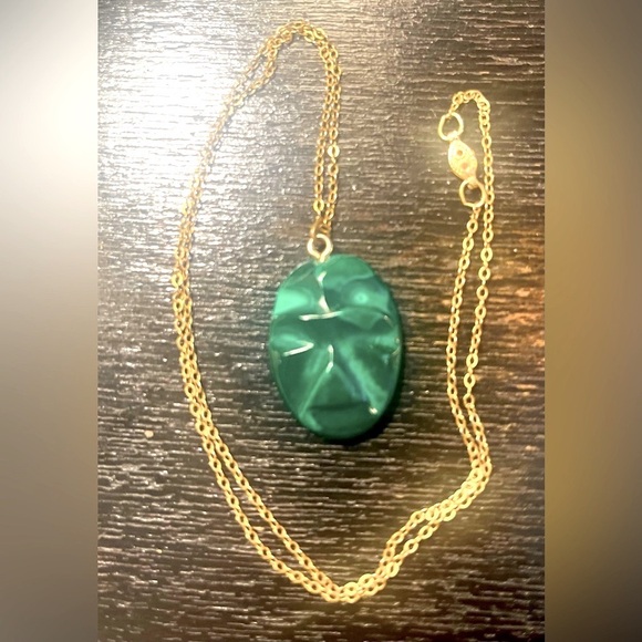 Malachite on 12K Gold or GF Chain - Very Old Carved Beautiful Pendant Necklace - Picture 2 of 9